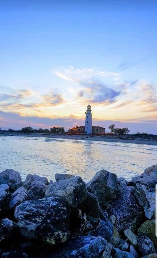 ホテル La Cueva Del Faro Gorino Ferrarese エクステリア 写真